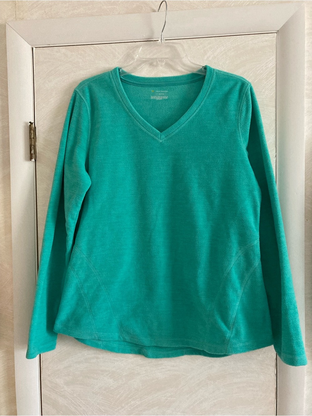 tek gear v-neck top